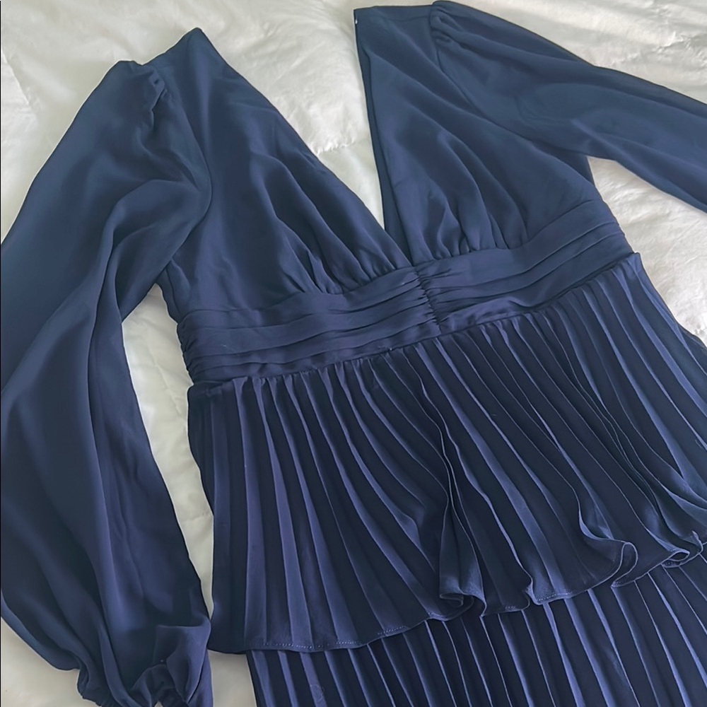 Elegant Navy Blue Pleated Dress